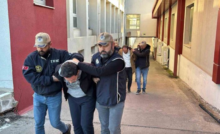 FETÖ şüphelisi 14 kişi adliyeye sevk edildi