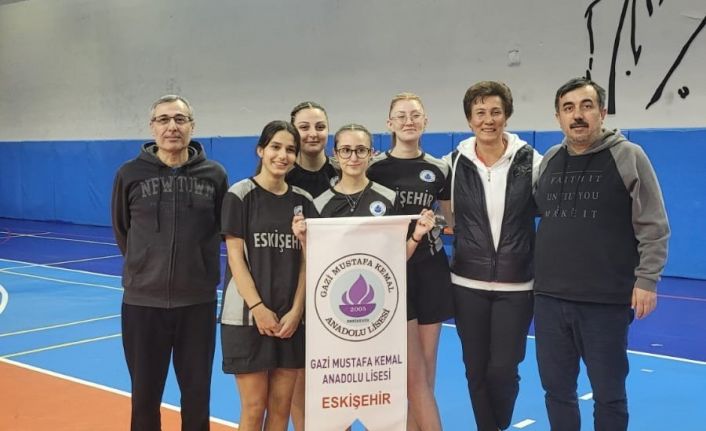 Gazi Mustafa Kemal Anadolu Lisesi öğrencileri masa tenisinde Eskişehir şampiyonu oldu
