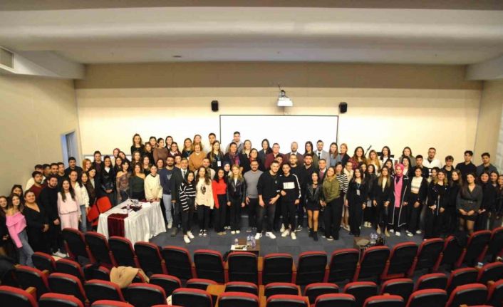 “Gezegen Sağlığı İçin Sürdürülebilir Yaşam Prensipleri” Sempozyumu yapıldı