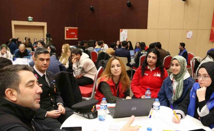 Gümüşhane’de Gençlik Politika Belgesi Çalıştayı gerçekleştirildi