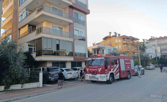 İkamette çıkan yangına ilk müdahaleyi vatandaşlar yaptı