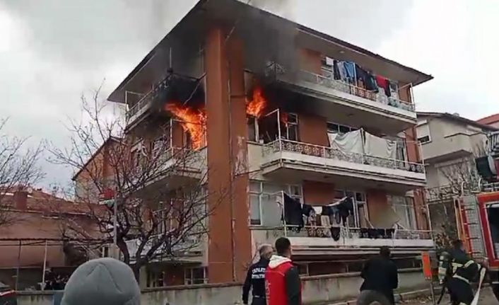 Isparta’da korku dolu anlar: Ev saniyeler içinde alevlere teslim oldu