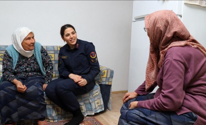 Jandarmadan Mihalıççık’taki yaşlı vatandaşlara ziyaret