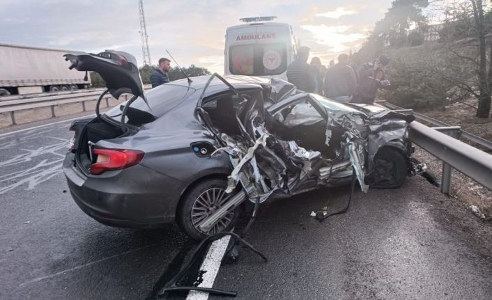 Karabük’te otomobil tırla çarpıştı: 1 yaralı