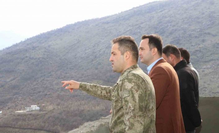 Kaymakam Demirci sınır duvarını inceledi