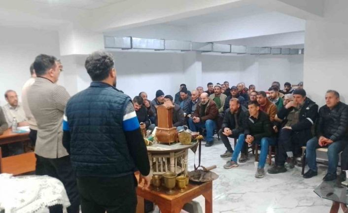 Malatya’da antika ve ikinci el eşyaların bulunduğu müzayedeye yoğun ilgi