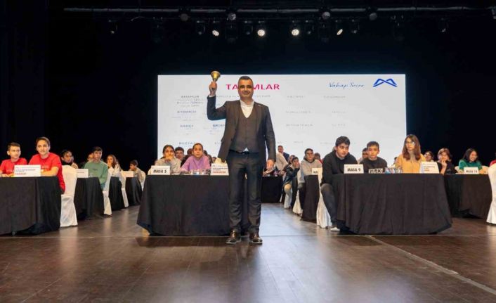 Mersin’de LGS kurs merkezi öğrencileri için bilgi yarışması düzenlendi