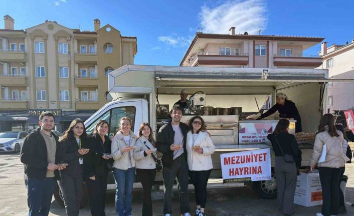 MSKÜ Tıp Fakültesi öğrencisinden mezuniyet lokması