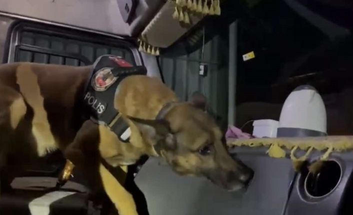 Osmaniye’de durdurulan tırda 26 kilo 650 gram uyuşturucu ele geçirildi