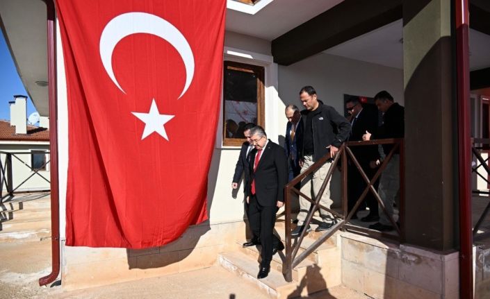 Osmaniye’de yapımı tamamlanan 20 köy evinin anahtar teslimi yapıldı