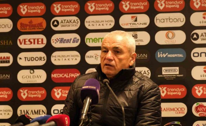 Rıza Çalımbay: "1 puan bize yetmez, seri yakalamamız gerekiyor"