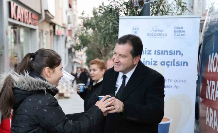 Silivri’de ortaokul öğrencilerine sıcak çorba ikramı başladı