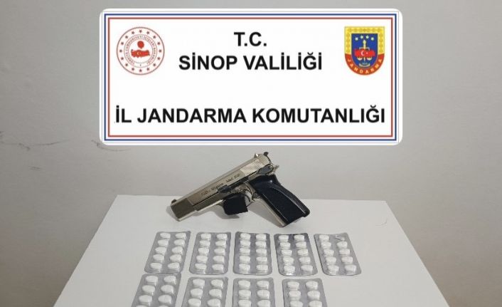 Sinop’ta uyuşturucu ve silah kaçakçılığı operasyonu: 4 gözaltı