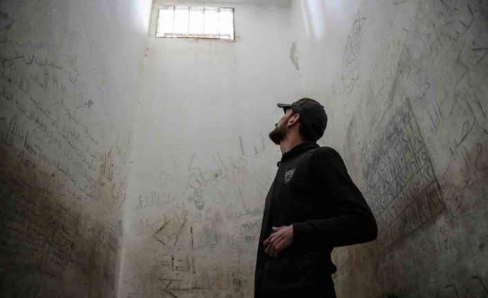 Suriye’deki işkence merkezinde mahkumlar zeytinle hayatta kaldı, çekirdekleri ile duvara çentik attı