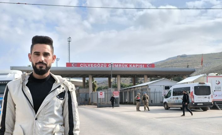 Suriyeliler 2025’e memleketlerinde girmek için yılın son günü geçişlerini sürdürüyor