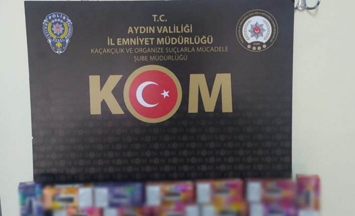 Taşıdığı koliden kaçak sigara çıktı