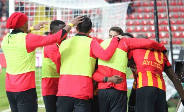 Trendyol Süper Lig: Kayserispor: 2 - Alanyaspor: 0 (Maç sonucu)
