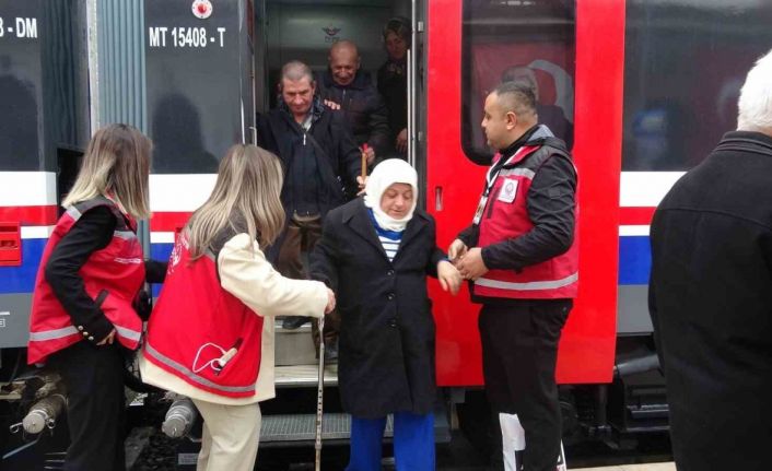 Turistik Tuz Ekspresi ile Çankırı’ya yolculuk yapan engelliler şehre hayran kaldı