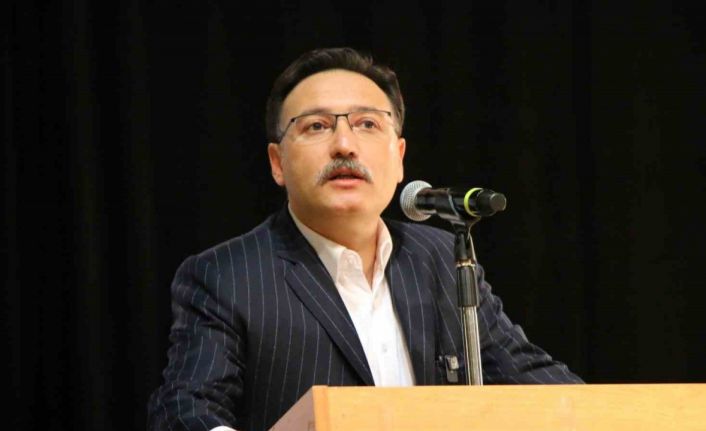 Vali Çiçek: "Çocuklarımızın tek bağımlılığı vatan, millet, bayrak sevgisi olacak"