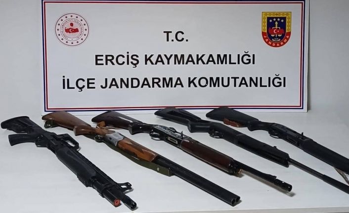 Van’da yasak bölgede avlanan 4 şahsa 75 bin 874 TL idari para cezası uygulandı