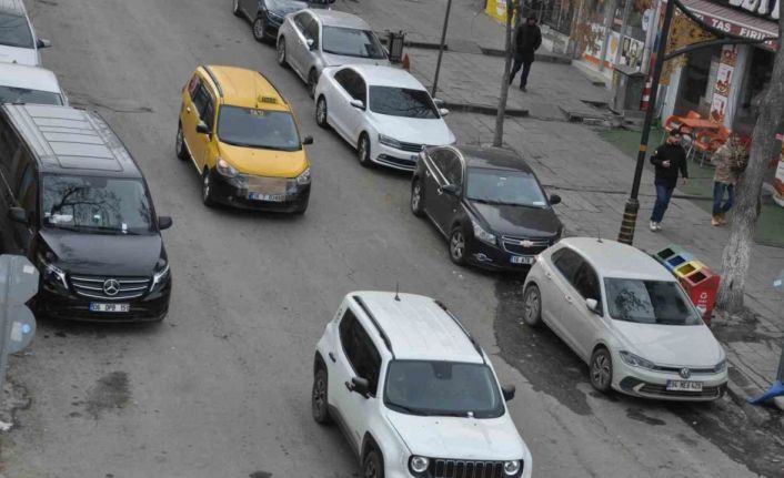 278 bin nüfuslu Kars, 51 bin 532 araç ile dikkat çekiyor