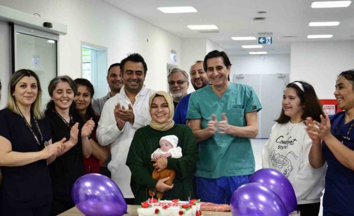 380 gramlık Hira Su bebek 5 aylık mücadelenin sonunda hayata tutundu