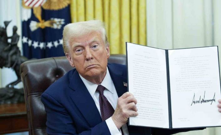ABD’de federal yargıç, Trump’ın doğumla vatandaşlık hakkını kaldıran kararını geçici olarak engelledi