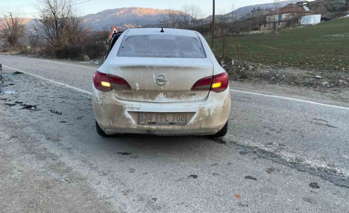 Adıyaman’da 2 otomobil çarpıştı: 4 yaralı