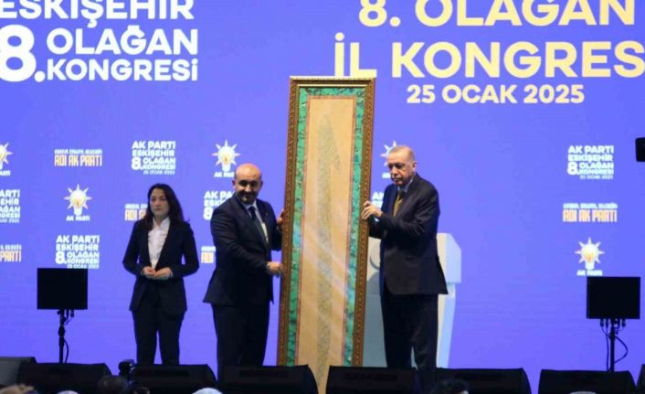 AK Parti’de Albayrak güven tazeledi