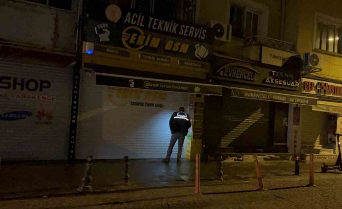 Alacak verecek meselesinden dükkan kurşunladı