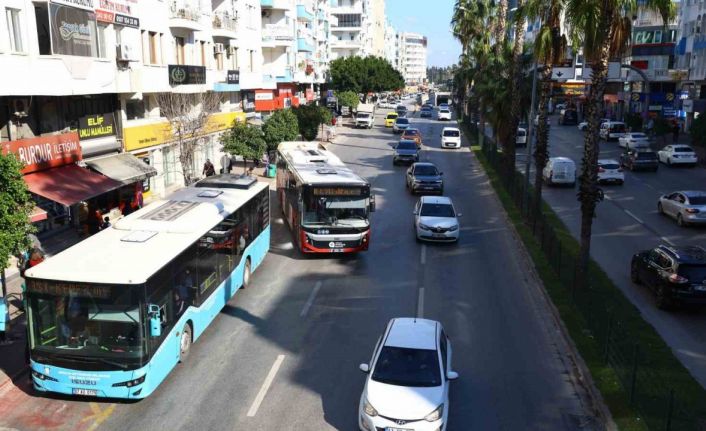 Antalya’da trafiği azaltmak için önemli adım: Halk otobüslerine özel şerit uygulaması başlıyor