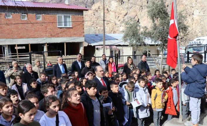 Ayvalı’da karne coşkusu