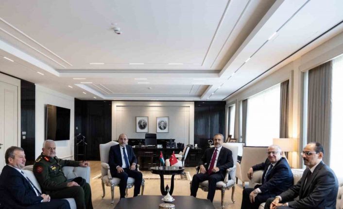 Bakan Fidan, Ürdünlü mevkidaşı Eymen es-Safedi ile bir araya geldi