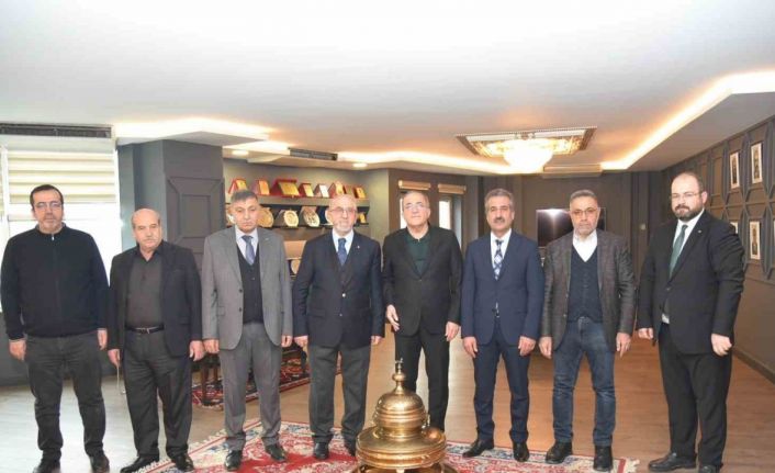 Bakan Yardımcısı Alpay, Ticaret Borsası Başkanı Dumandağ ile bir araya geldi