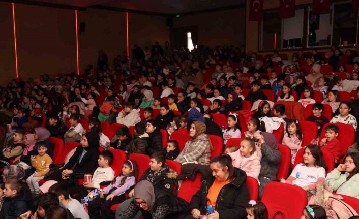 Başkan Özdoğan: “Çocuklarımız için yarıyıl tatilini renklendiriyoruz”