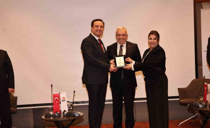 Başkan Şadi Özdemir: "Kentsel dönüşümde belediyeler sürecin merkezinde olmalı"