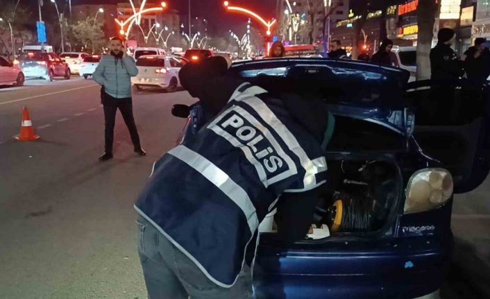 Batman’da yılbaşı gecesi 106 ekip ve 808 personel görev yaptı