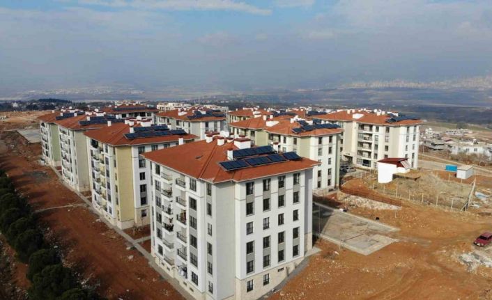 Baykar konutlarına yerleşen kadın yeni evine hayran kaldı