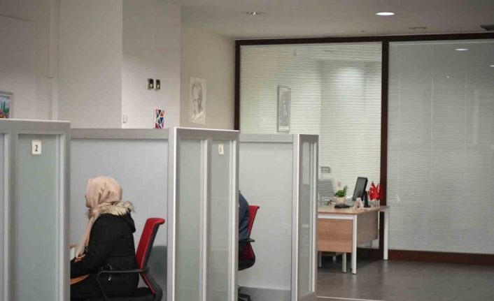 Beylikdüzü Belediyesi Kariyer Merkezi iş arayanlara umut oldu