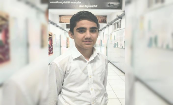 Bilecikli ortaokul öğrencisi ‘Genç Muhafızlar Hafızlık Yarışması’nda birinci oldu