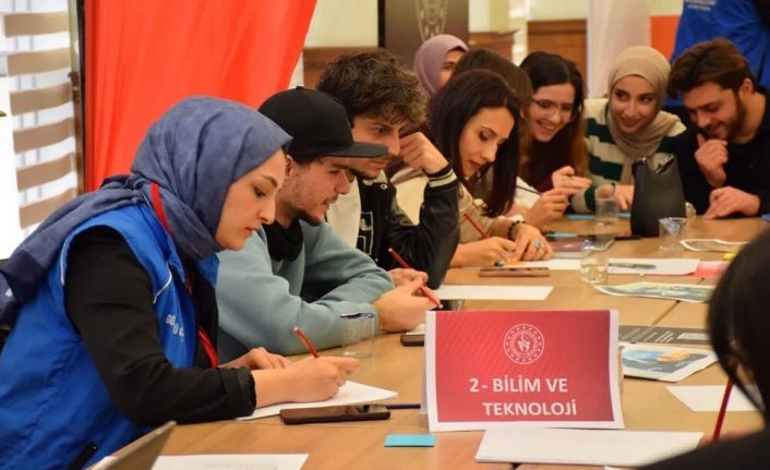 Bilecik’te gençlerin geleceğine yönelik önemli bir çalıştay düzenlendi