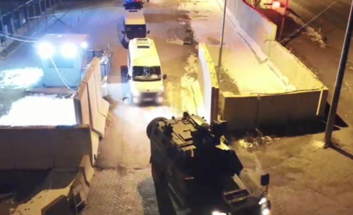 Bitlis’te uyuşturucu satıcılarına operasyon: 8 tutuklama