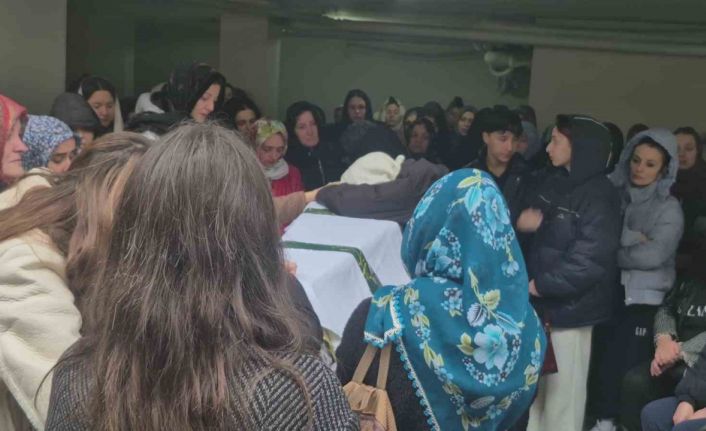 Bolu’daki otel yangınında hayatını kaybeden Şevval Şahin son yolculuğuna uğurlanıyor