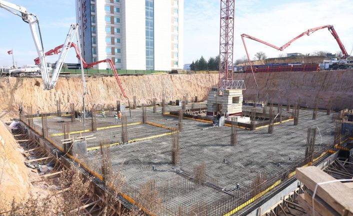 Çayırova Spor Lisesi inşaatı devam ediyor