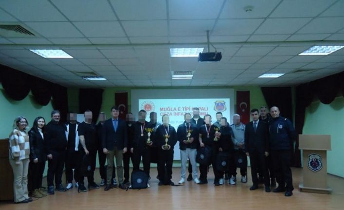 Cezaevinde masa tenisi turnuvası heyecanı yaşandı