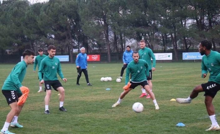 Cumhur Genç: "Hiçbir zaman küme düşme gibi derdimiz olmadı, hedefimiz play-off"