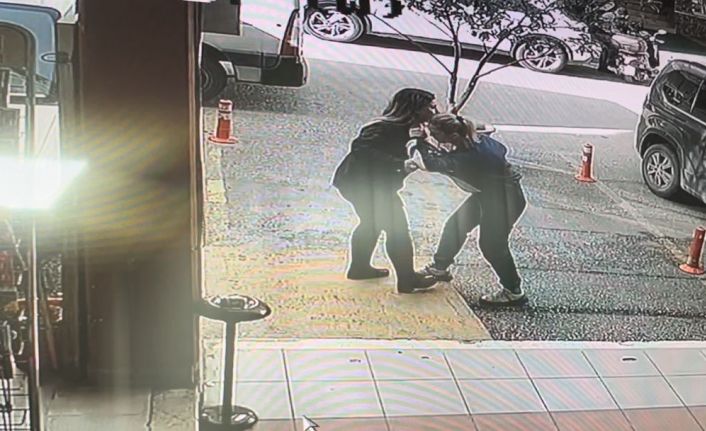 Deprem paniğiyle fenalaştı