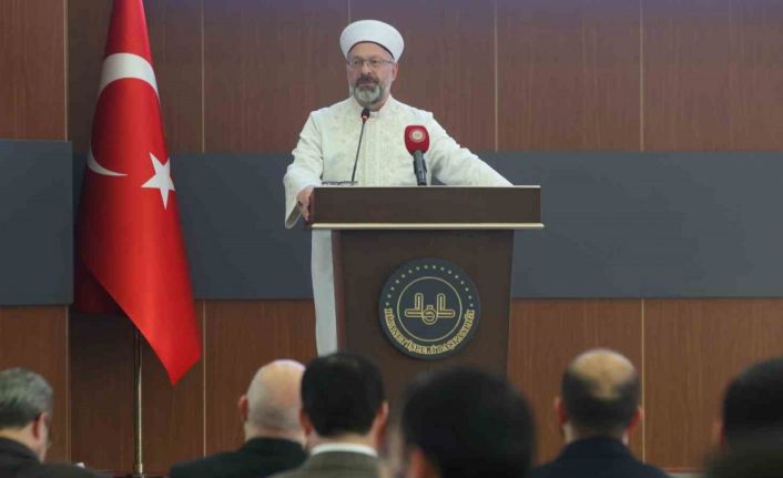 Diyanet İşleri Başkanı Erbaş: “Uğrunda sıkıntı çekmeye, yorulmaya değer en asil gaye ilimdir”