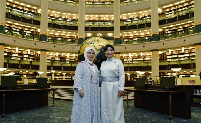 Emine Erdoğan, Moğolistan Cumhurbaşkanı’nın eşi Luvsandorj ile bir araya geldi