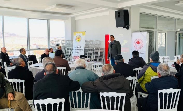 Erzincan’da 4 ilçede arıcılara varroa ilacı dağıtıldı